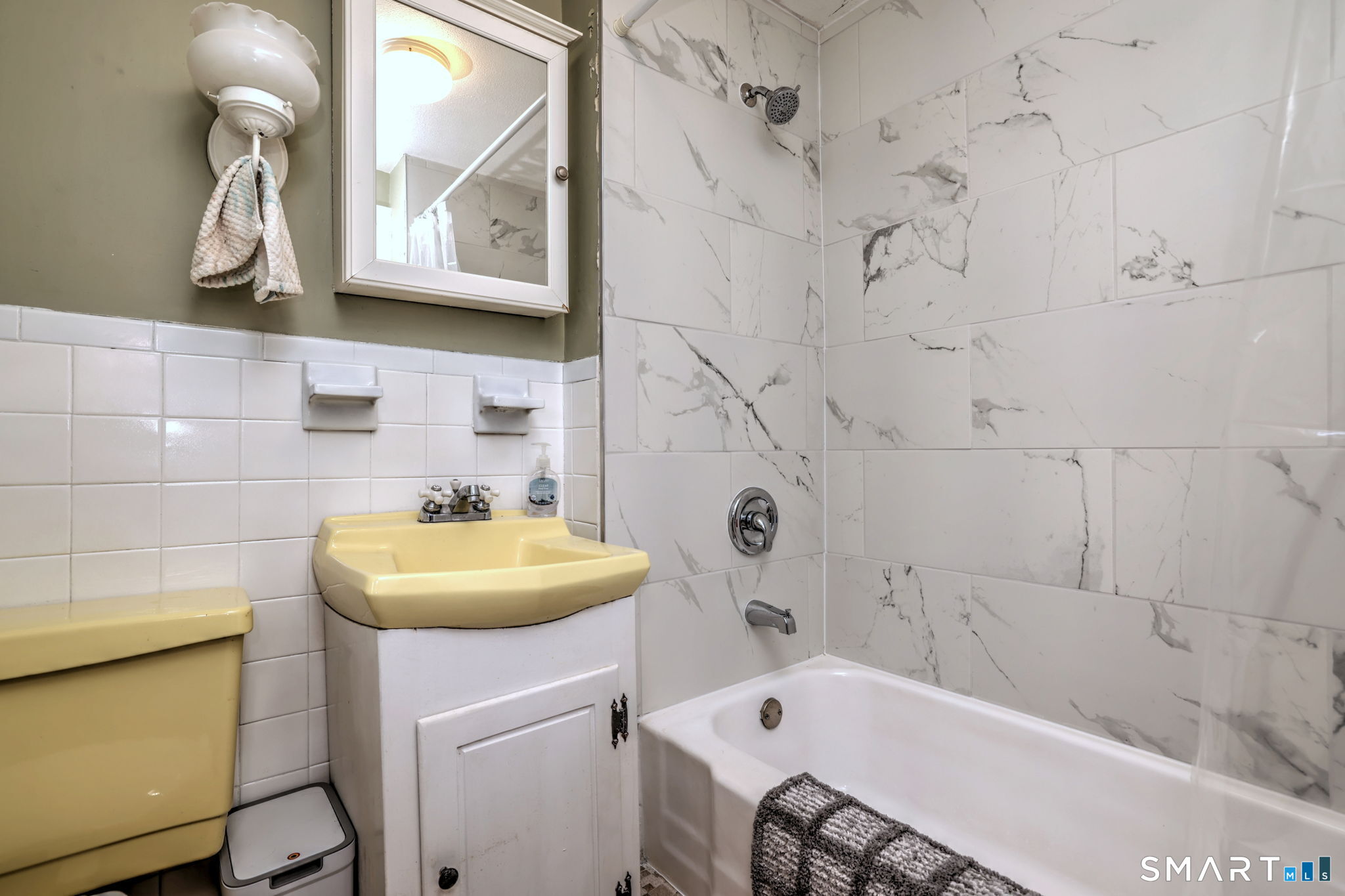 51 Joy Road Waterbury, CT 06708 - Photo 32 of 39