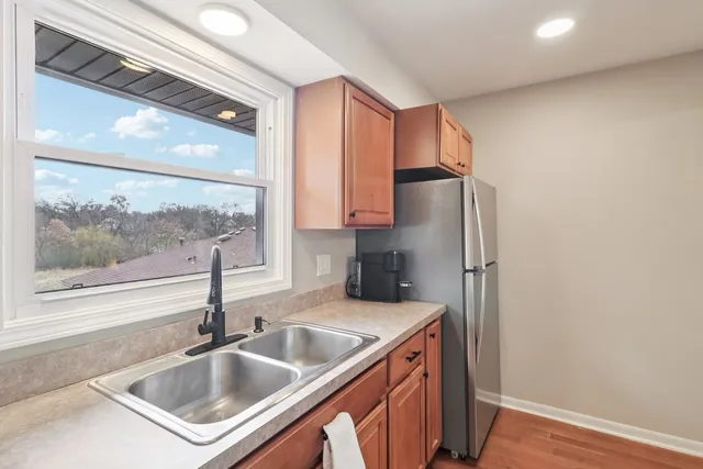 $3,600 | 23460 West N Lakewood Lane, Lake Zurich, IL 60047