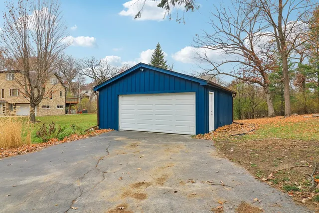 $3,600 | 23460 West N Lakewood Lane, Lake Zurich, IL 60047