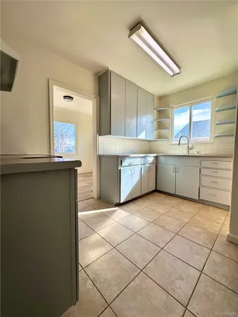 $3,200 | 145 South Eliot Street, Denver, CO 80219
