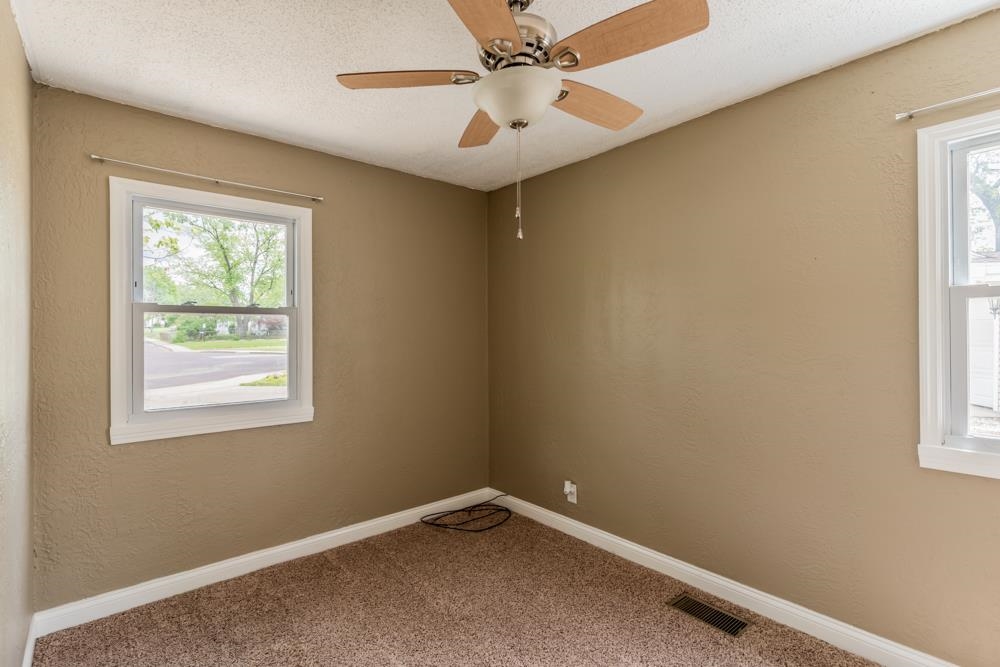 926 West Ridgemont Road Peoria, IL 61614 - Photo 15 of 23 Gallery Image 15