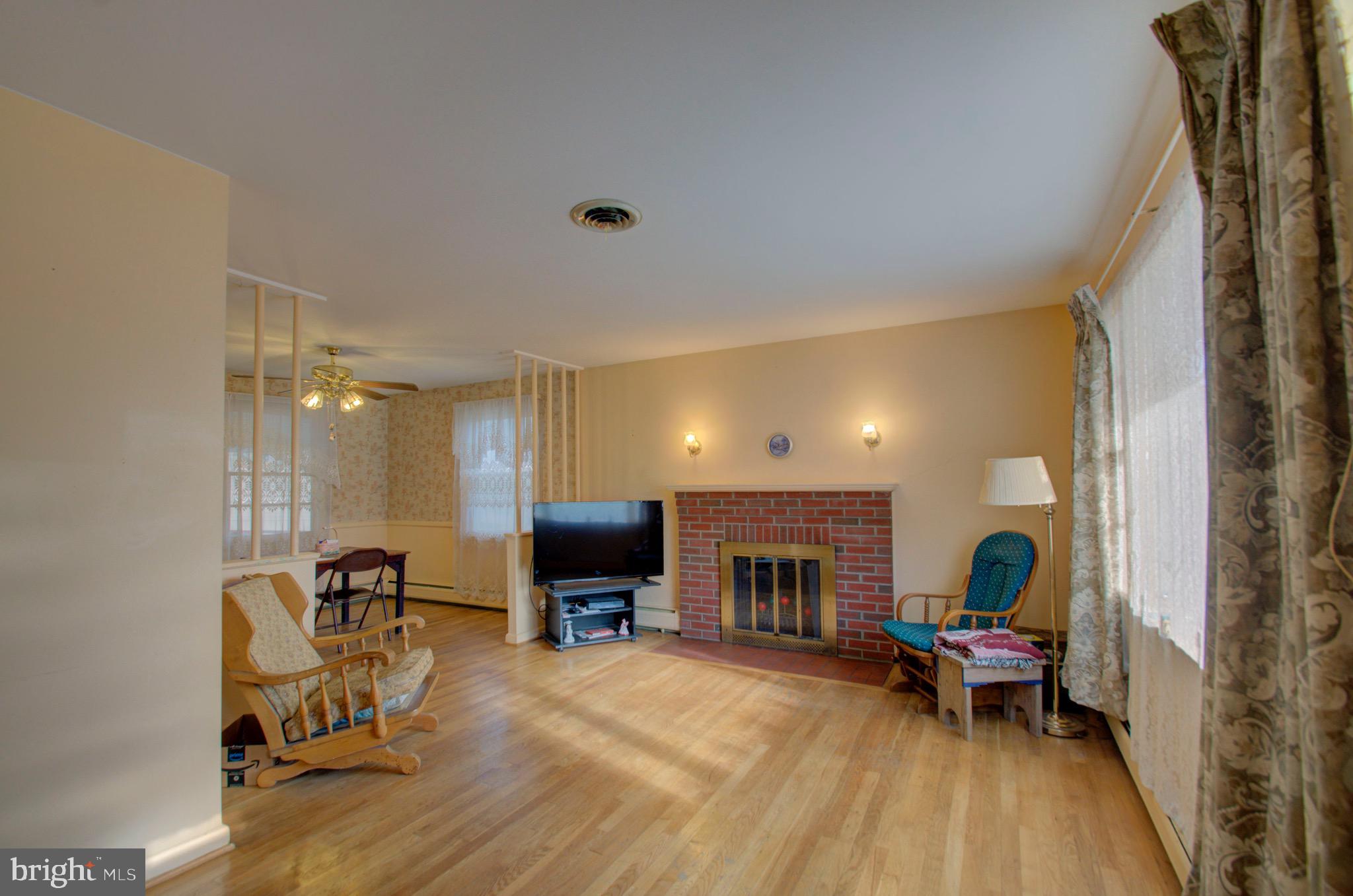 1737 Bonifant Road Silver Spring, MD 20906 - Photo 2 of 44