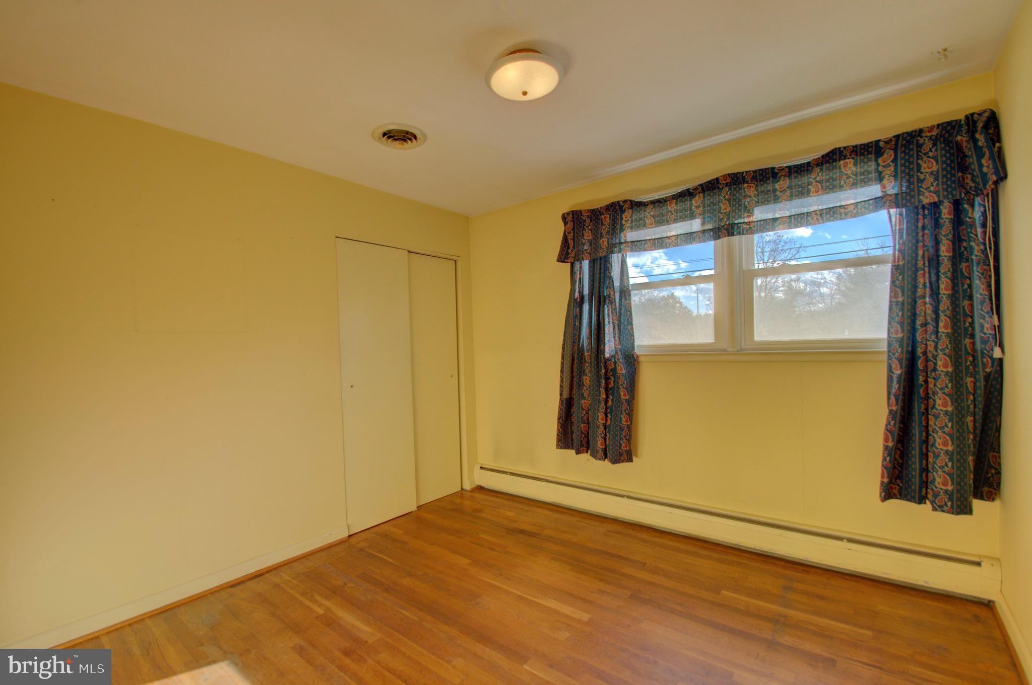 1737 Bonifant Road Silver Spring, MD 20906 - Photo 15 of 44