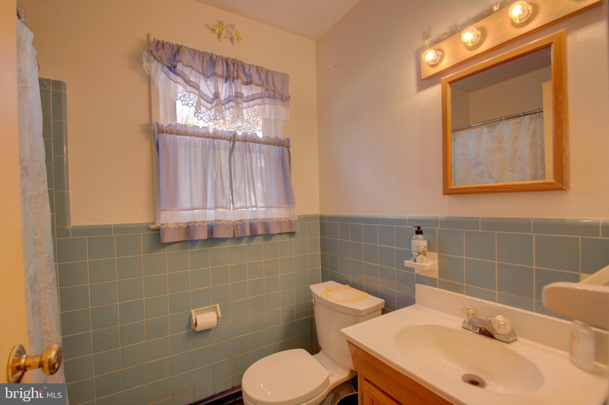 1737 Bonifant Road Silver Spring, MD 20906 - Photo 21 of 44