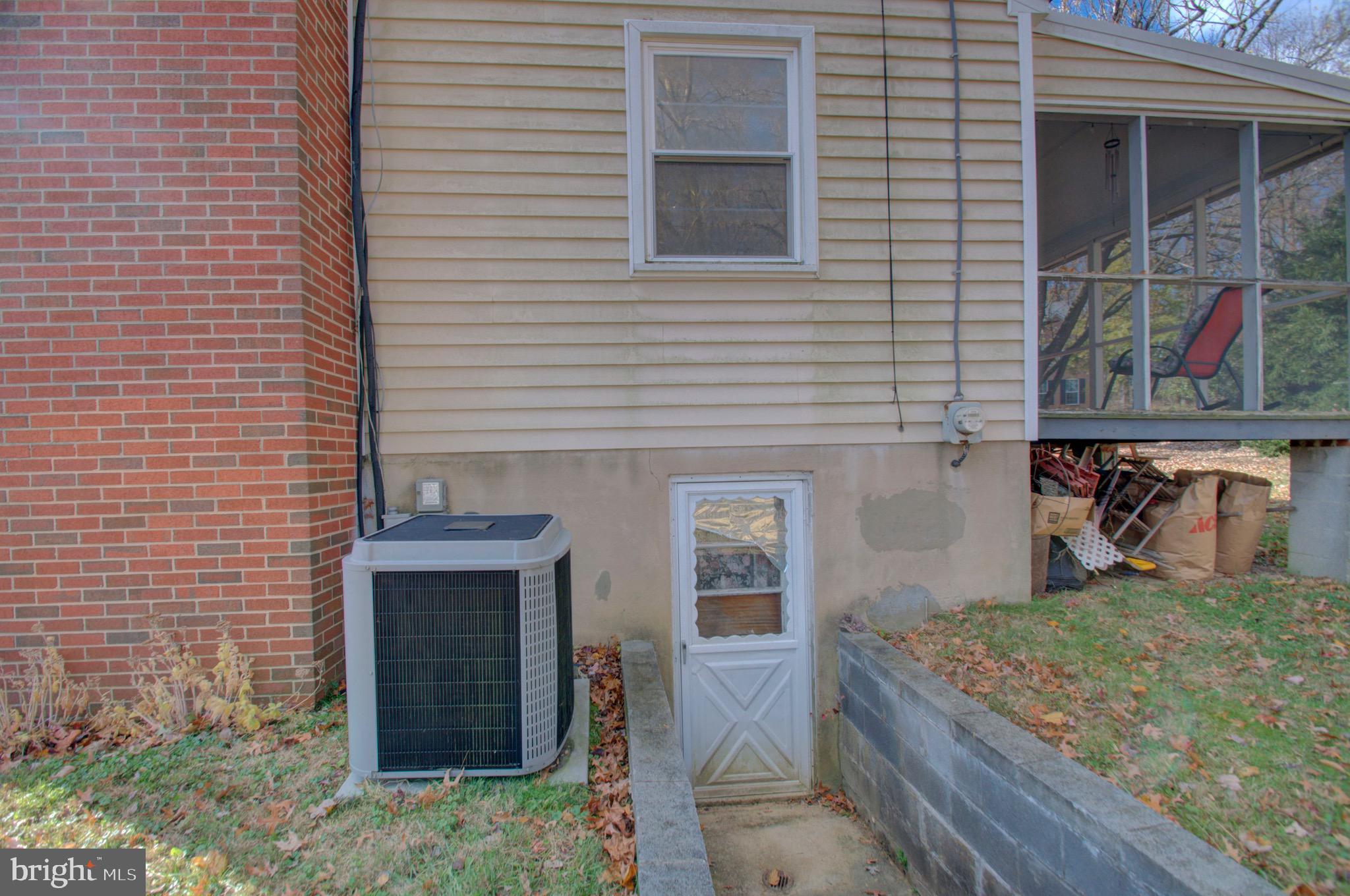 1737 Bonifant Road Silver Spring, MD 20906 - Photo 35 of 44