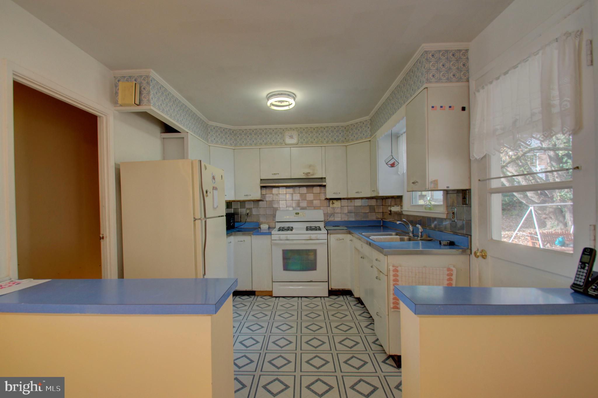 1737 Bonifant Road Silver Spring, MD 20906 - Photo 8 of 44