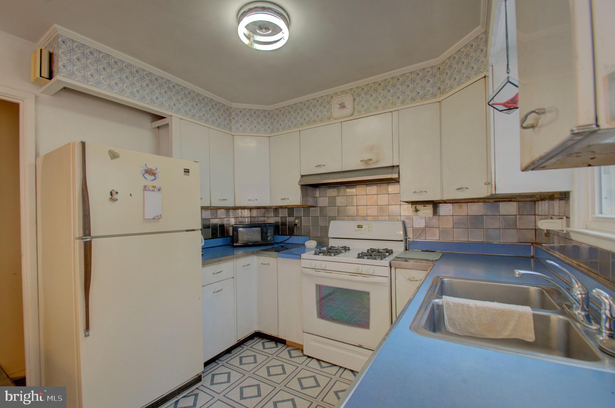 1737 Bonifant Road Silver Spring, MD 20906 - Photo 9 of 44