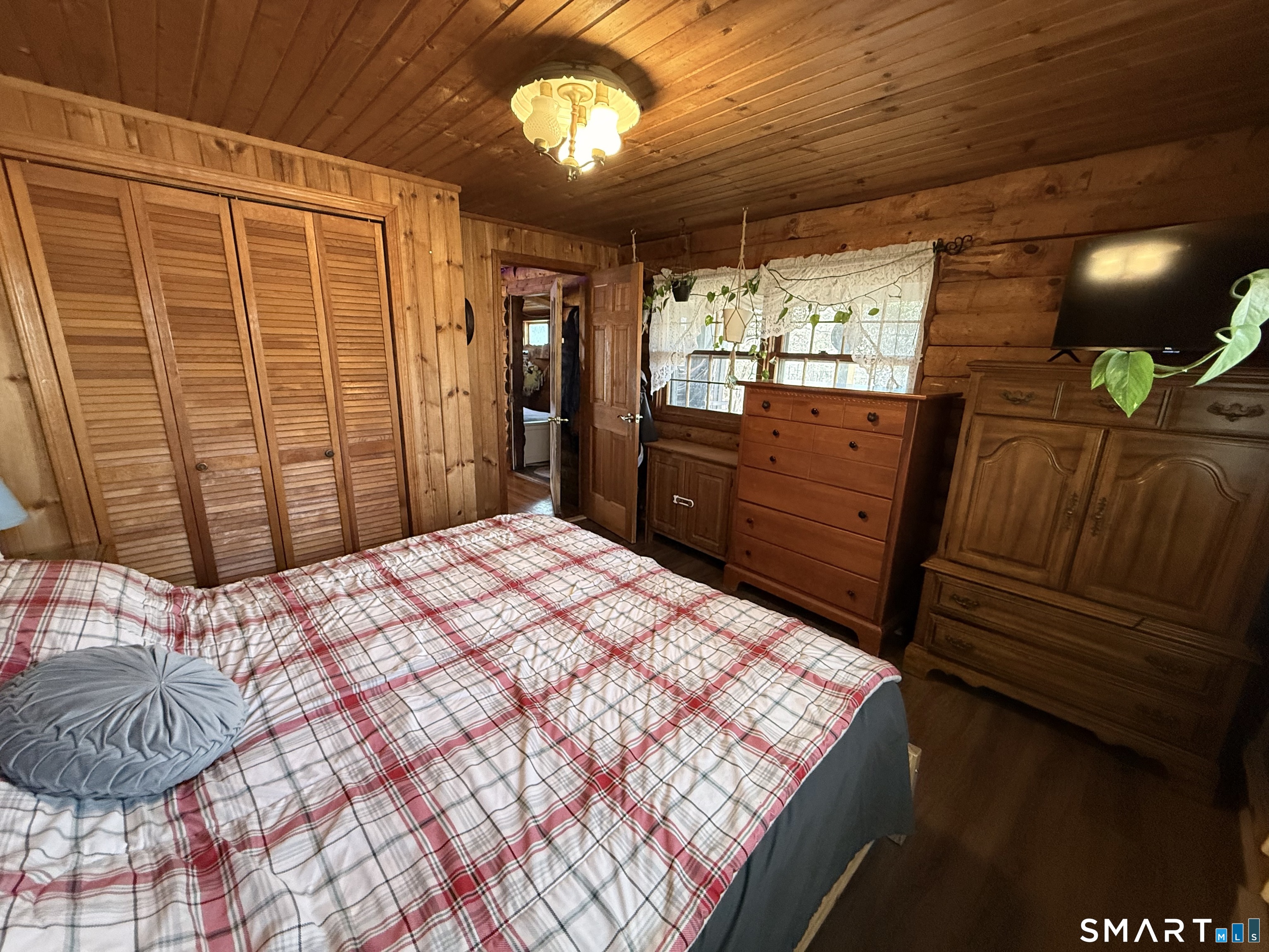 58 Hartford Pike Killingly, CT 06241 - Photo 12 of 19