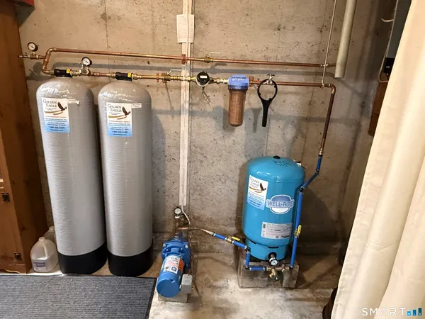 $300,000 | 58 Hartford Pike, Killingly, CT 06241