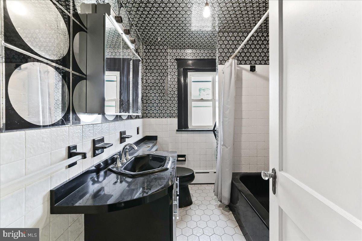 210 Sunnyside Avenue Chester, PA 19013 - Photo 13 of 19