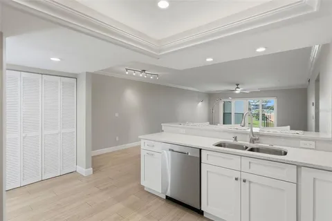 $889,000 | 1100 Pinellas Bayway South, Unit G2, Tierra Verde, FL 33715