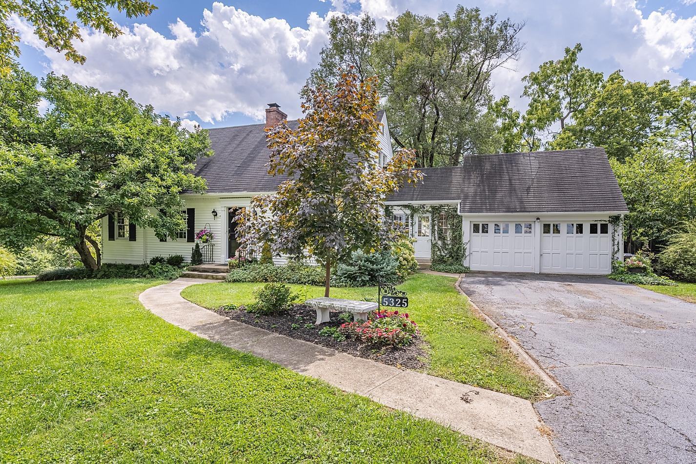 5325 Boomer Road Cincinnati, OH 45247 - Photo 2 of 46 Gallery Image 2