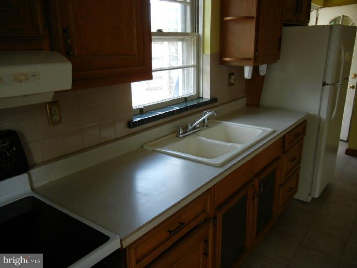 328 Grosstown Road Pottstown, PA 19464 - Photo 6 of 12 Gallery Image 6