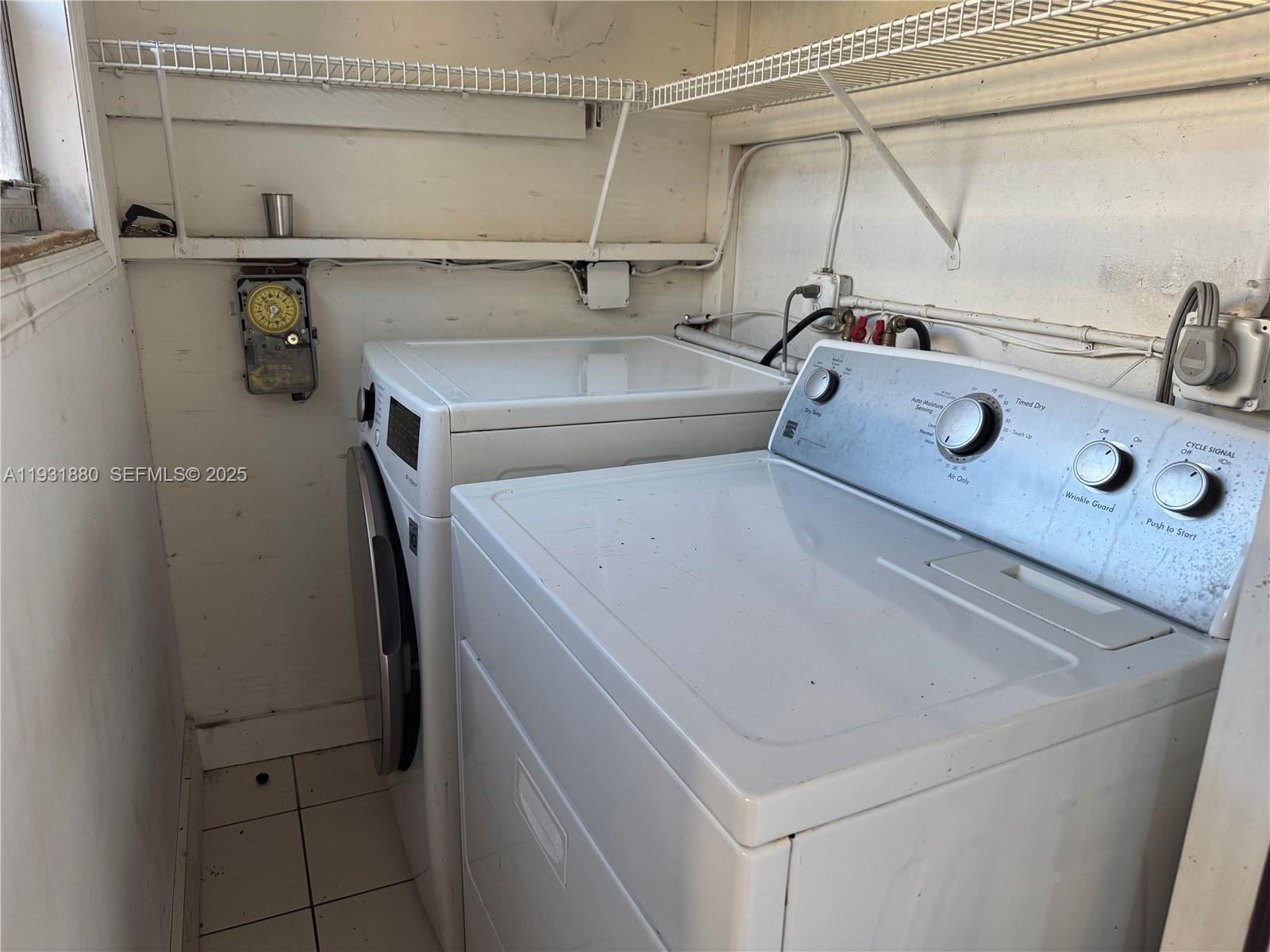 731 East 19th Street Hialeah, FL 33013 - Photo 12 of 17 a utility room with dryer and washer