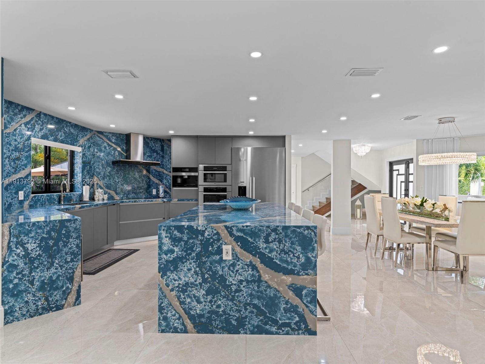 6180 Pine Tree Drive Miami Beach, FL 33140 - Photo 22 of 100