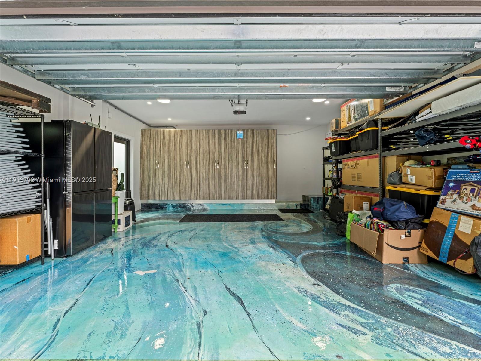 6180 Pine Tree Drive Miami Beach, FL 33140 - Photo 39 of 100