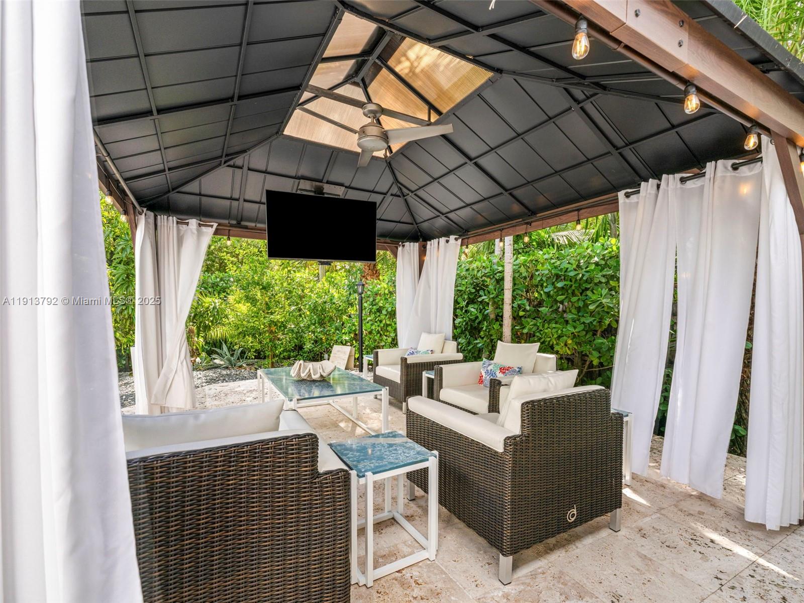 6180 Pine Tree Drive Miami Beach, FL 33140 - Photo 78 of 100