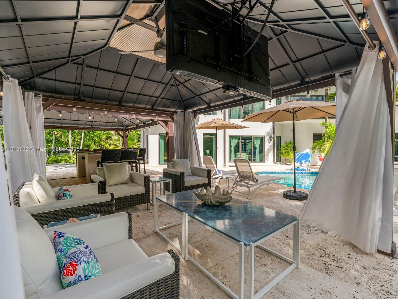 6180 Pine Tree Drive Miami Beach, FL 33140 - Photo 82 of 100