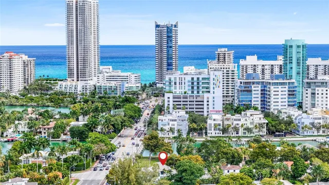 $7,299,000 | 6180 Pine Tree Drive, Miami Beach, FL 33140