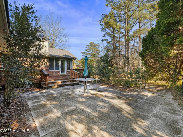 $290,000 | 6101 Albatross Drive, New Bern, NC 28560