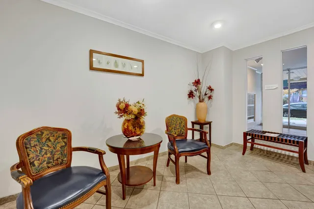 $160,000 | 314 Lathrop Avenue, Unit 407, Forest Park, IL 60130