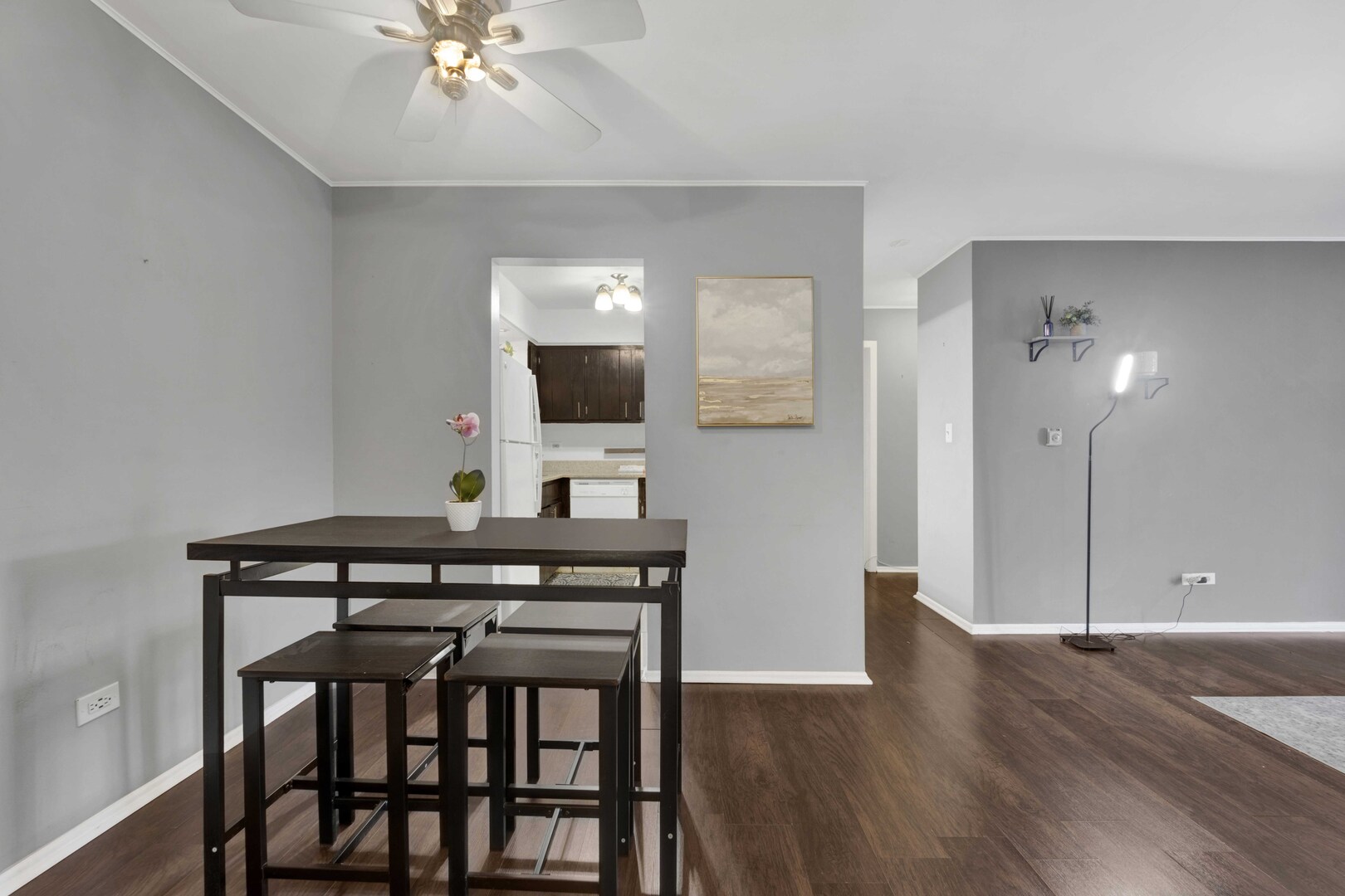 314 Lathrop Avenue, Unit 407 Forest Park, IL 60130 - Photo 9 of 27 a view of a livingroom with furniture and wooden floor