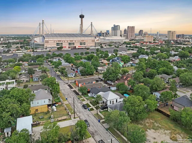 $315,000 | 514 Dakota Street, Unit 3, San Antonio, TX 78203