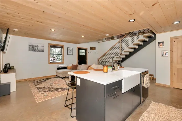 $390,000 | 11775 South Hillside Street, Solon Springs, WI 54873