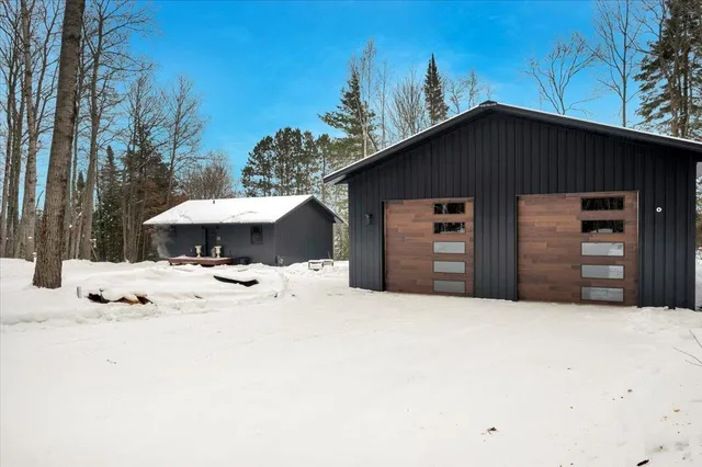 $390,000 | 11775 South Hillside Street, Solon Springs, WI 54873