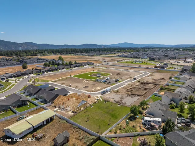 $439,900 | 7853 North Mocha Loop, Coeur D'Alene, ID 83815