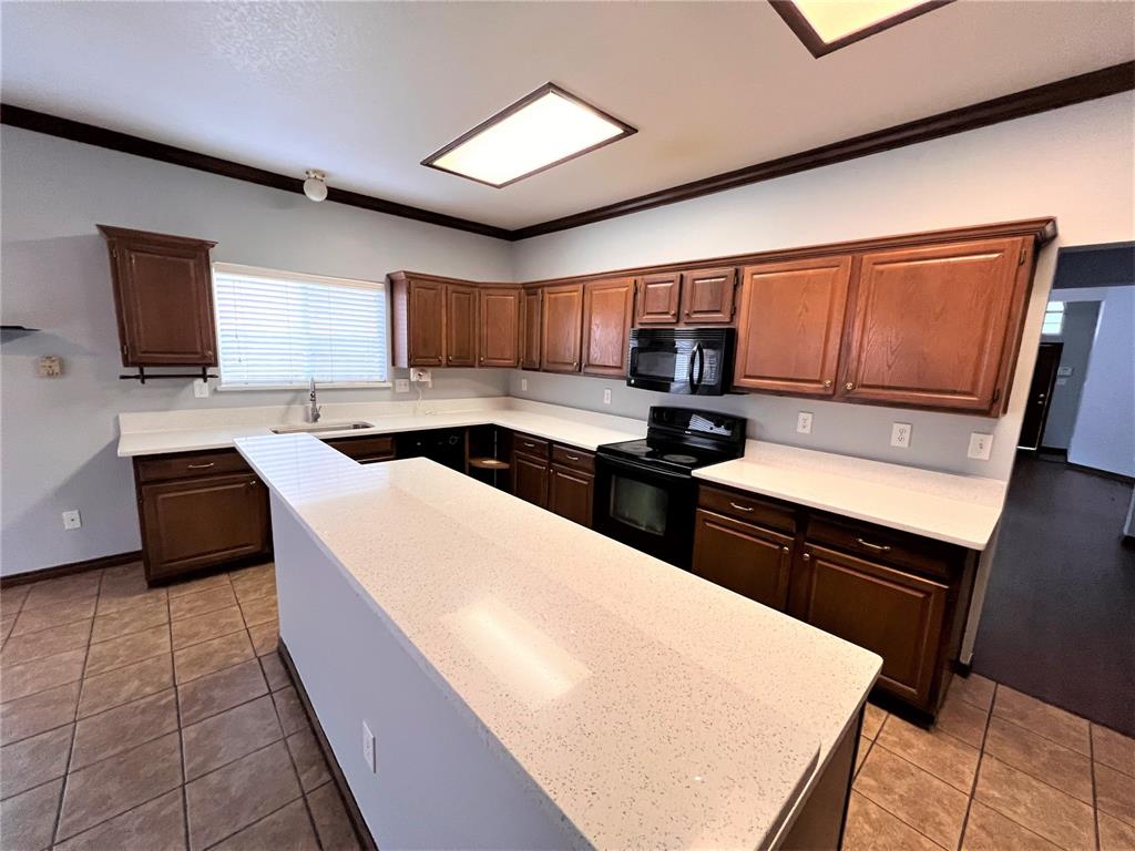 738 Ridgemont Drive Allen, TX 75002 - Photo 16 of 21 Kitchen