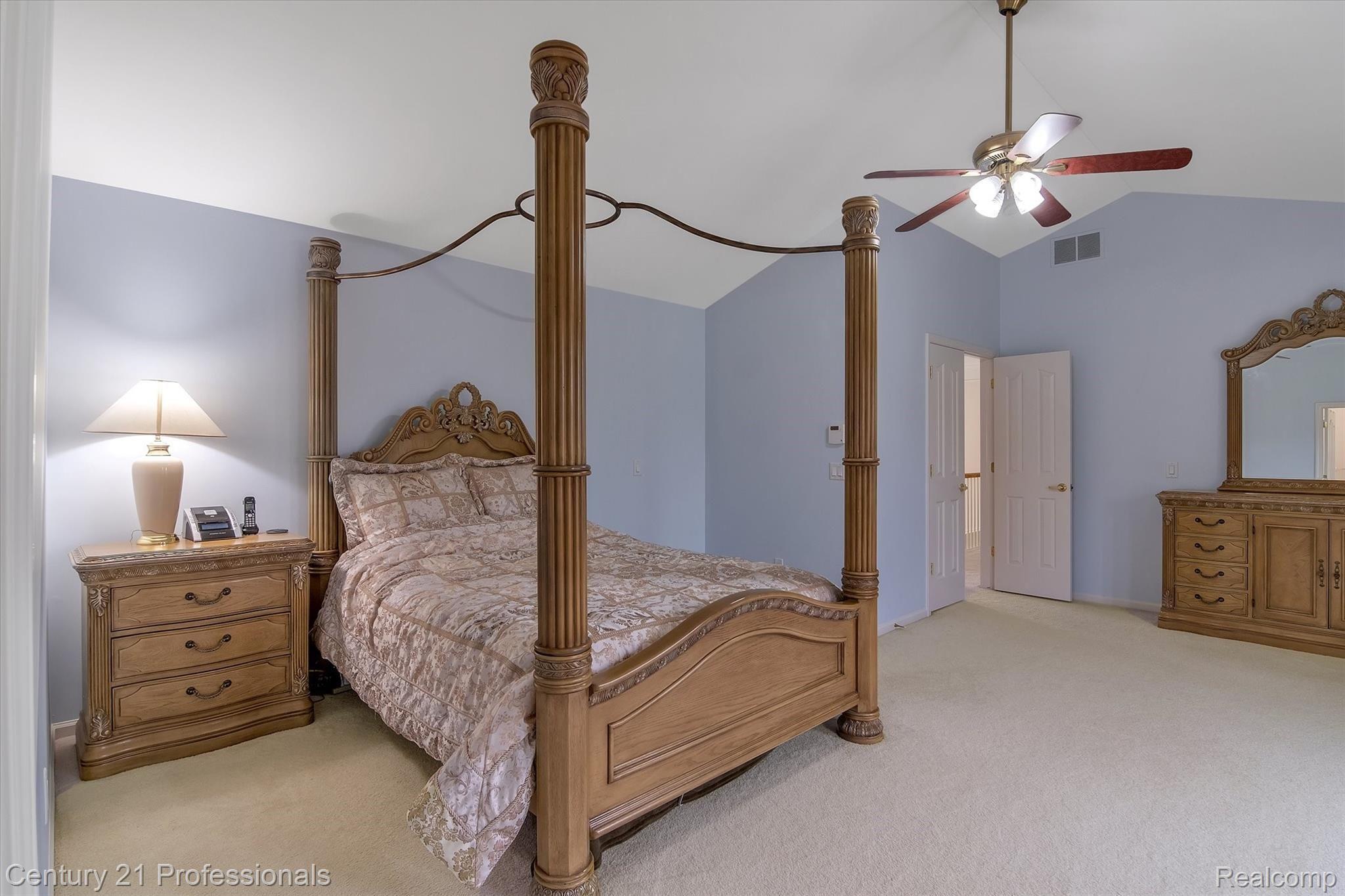 536 Bedlington Drive Rochester, MI 48307 - Photo 28 of 54 30-536 Bedlington Dr-Windowstill Real Estate Photography-31.jpg