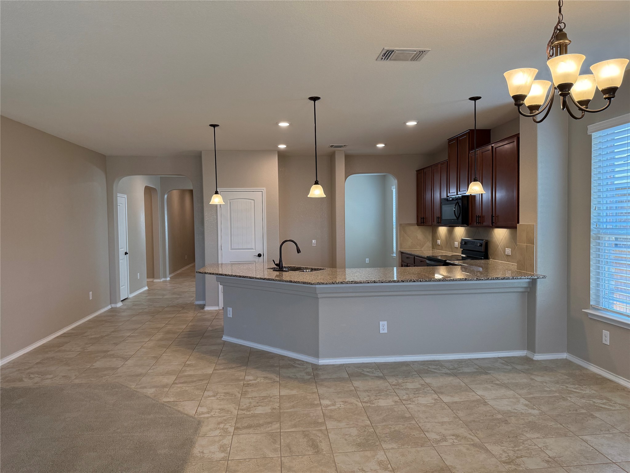 334 Reunion Lane Georgetown, TX 78626 - Photo 18 of 39