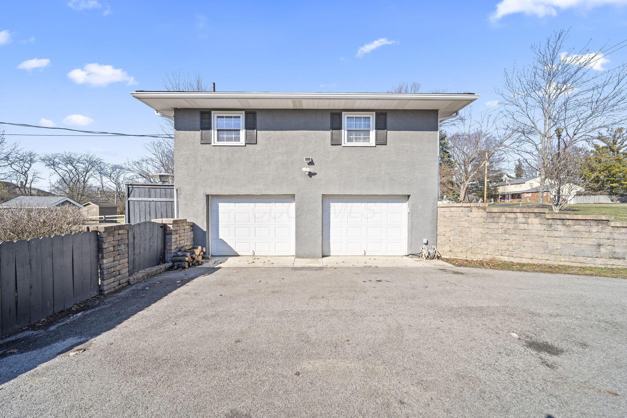 2431 White Road Grove City, OH 43123 - Photo 77 of 81 attached garage