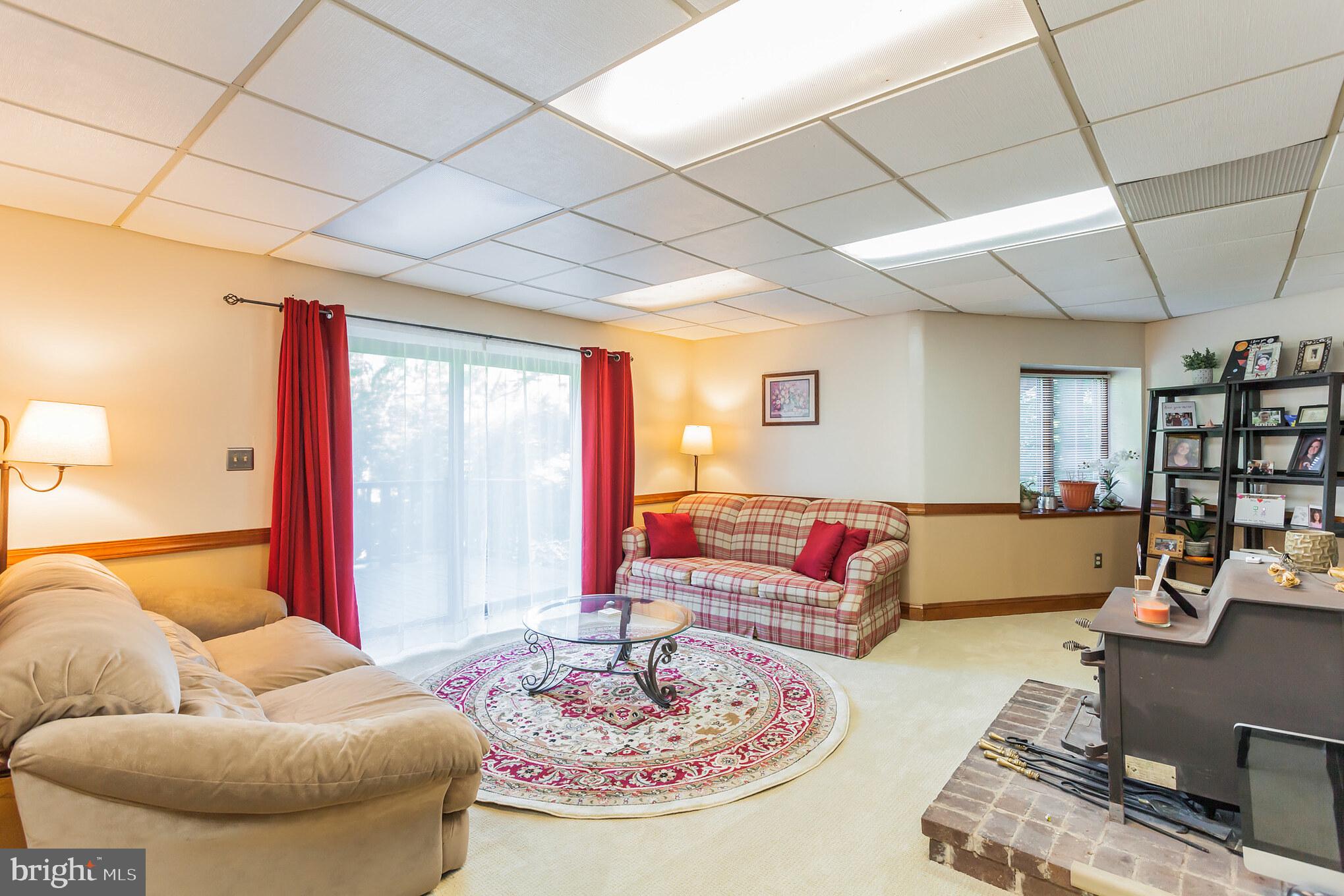 409 Rosehill Road West Grove, PA 19390 - Photo 23 of 64 1st Floor Living Room View