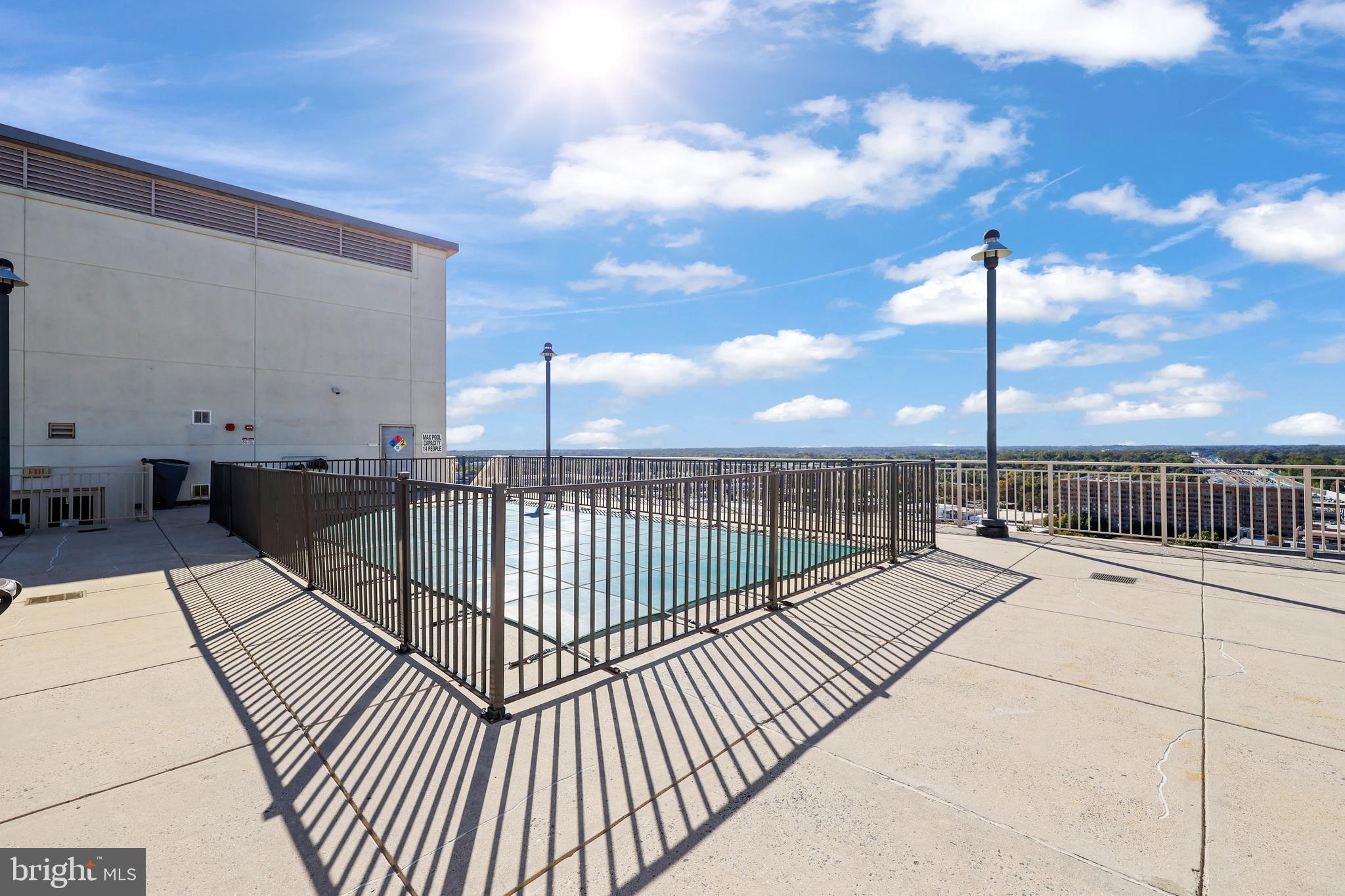 2726 Gallows Road, Unit 1004 Vienna, VA 22180 - Photo 21 of 26