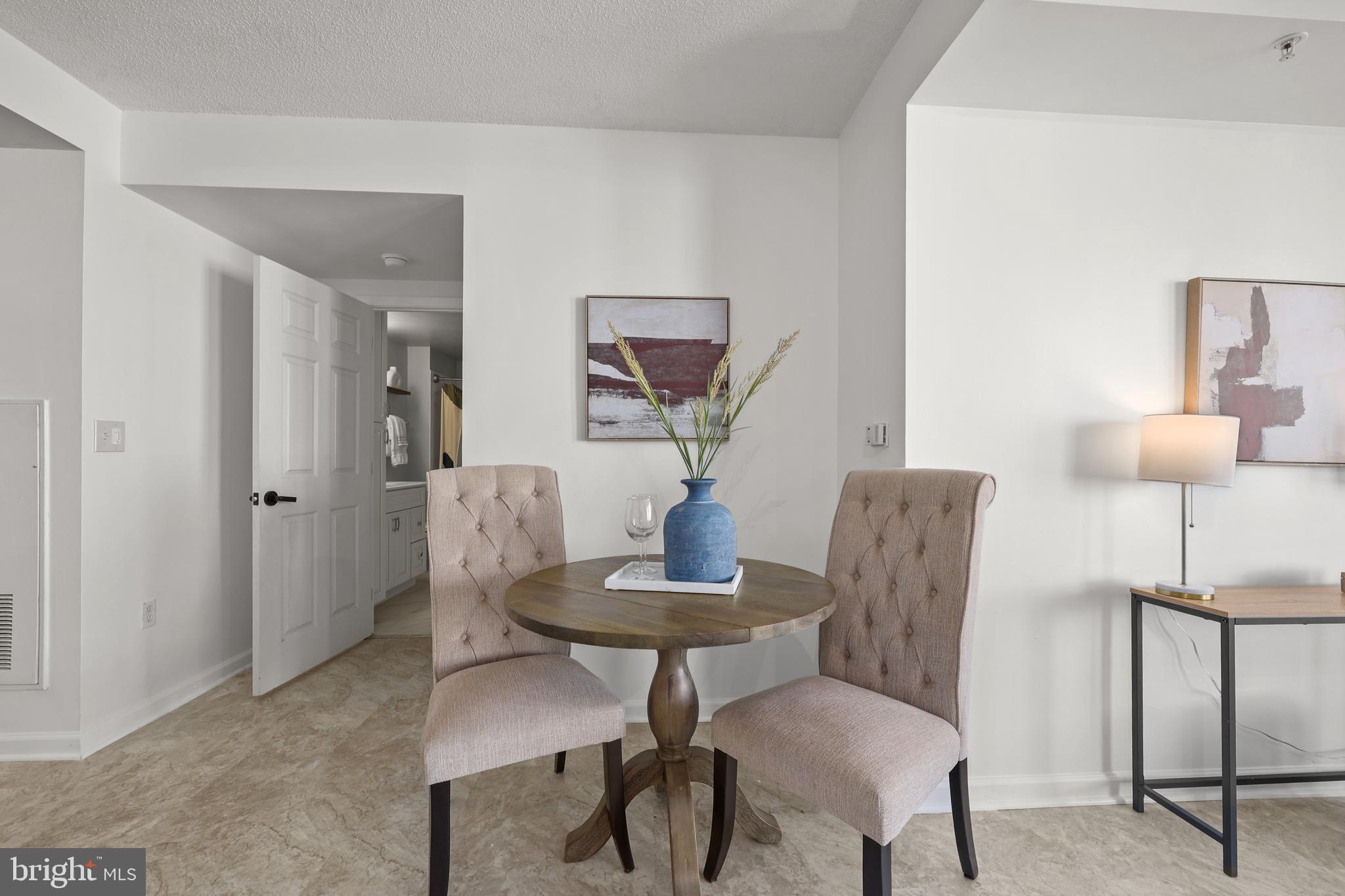 2726 Gallows Road, Unit 1004 Vienna, VA 22180 - Photo 6 of 26