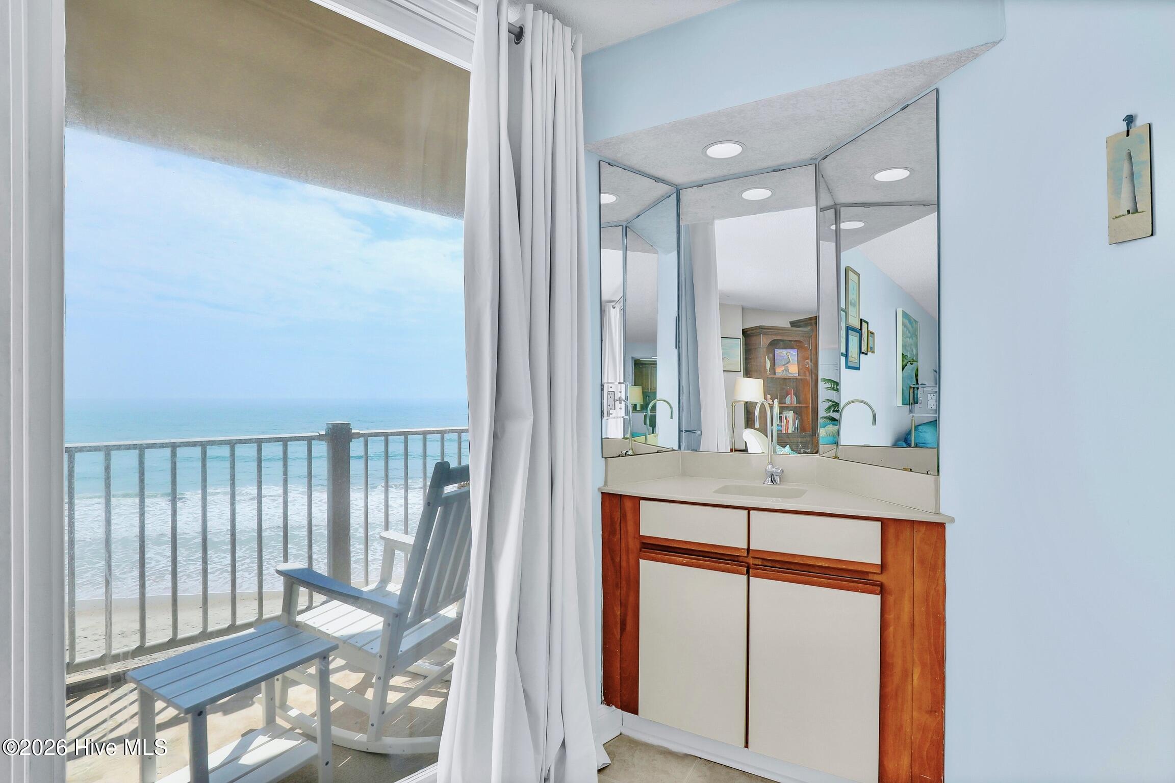 2000 New River Inlet Road, Unit 3208 North Topsail Beach, NC 28460 - Photo 11 of 44 St. Regis 3208 -6G8A4614