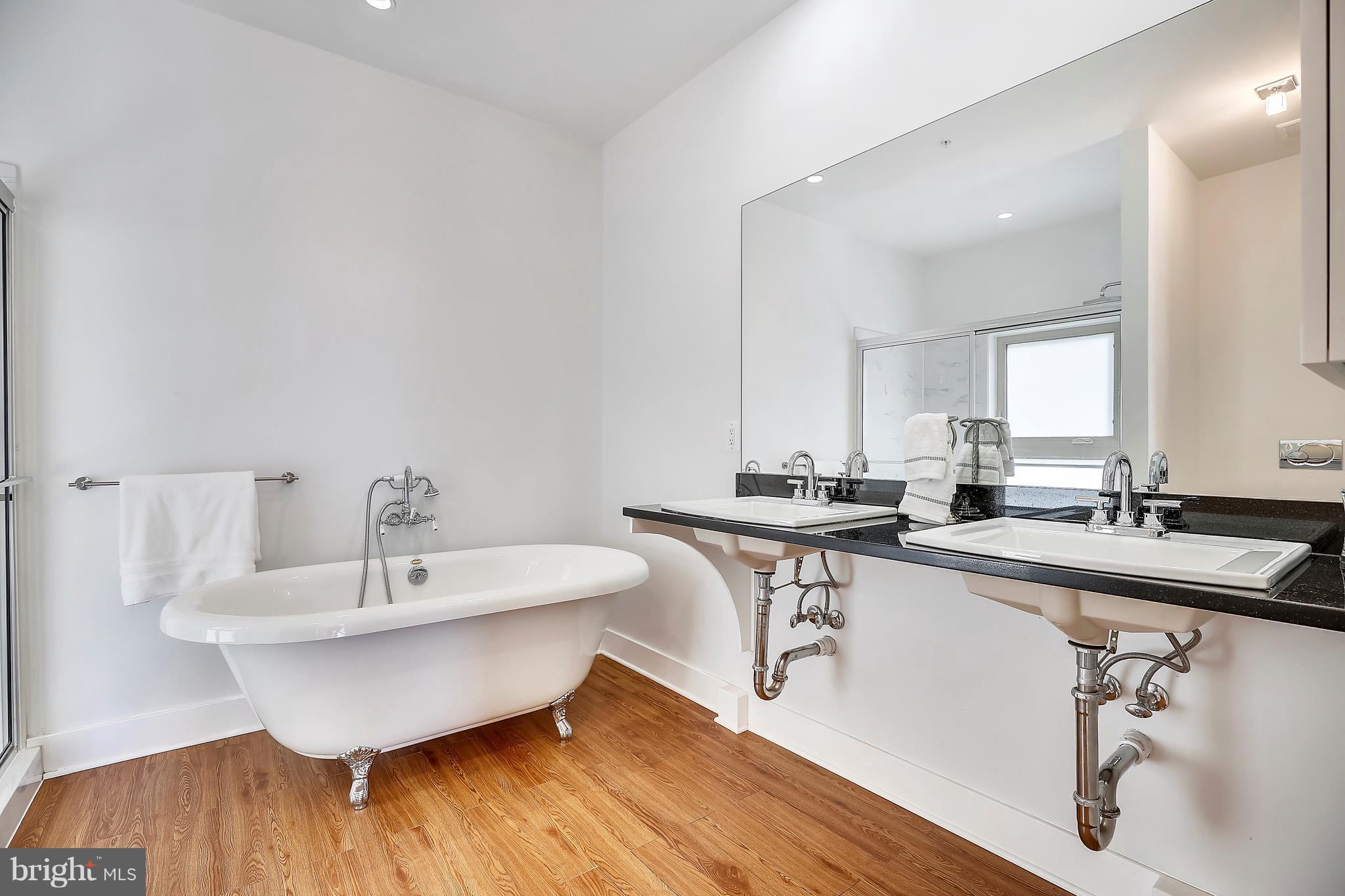 807 Chillum Road Hyattsville, MD 20783 - Photo 15 of 27 Bath (Master)