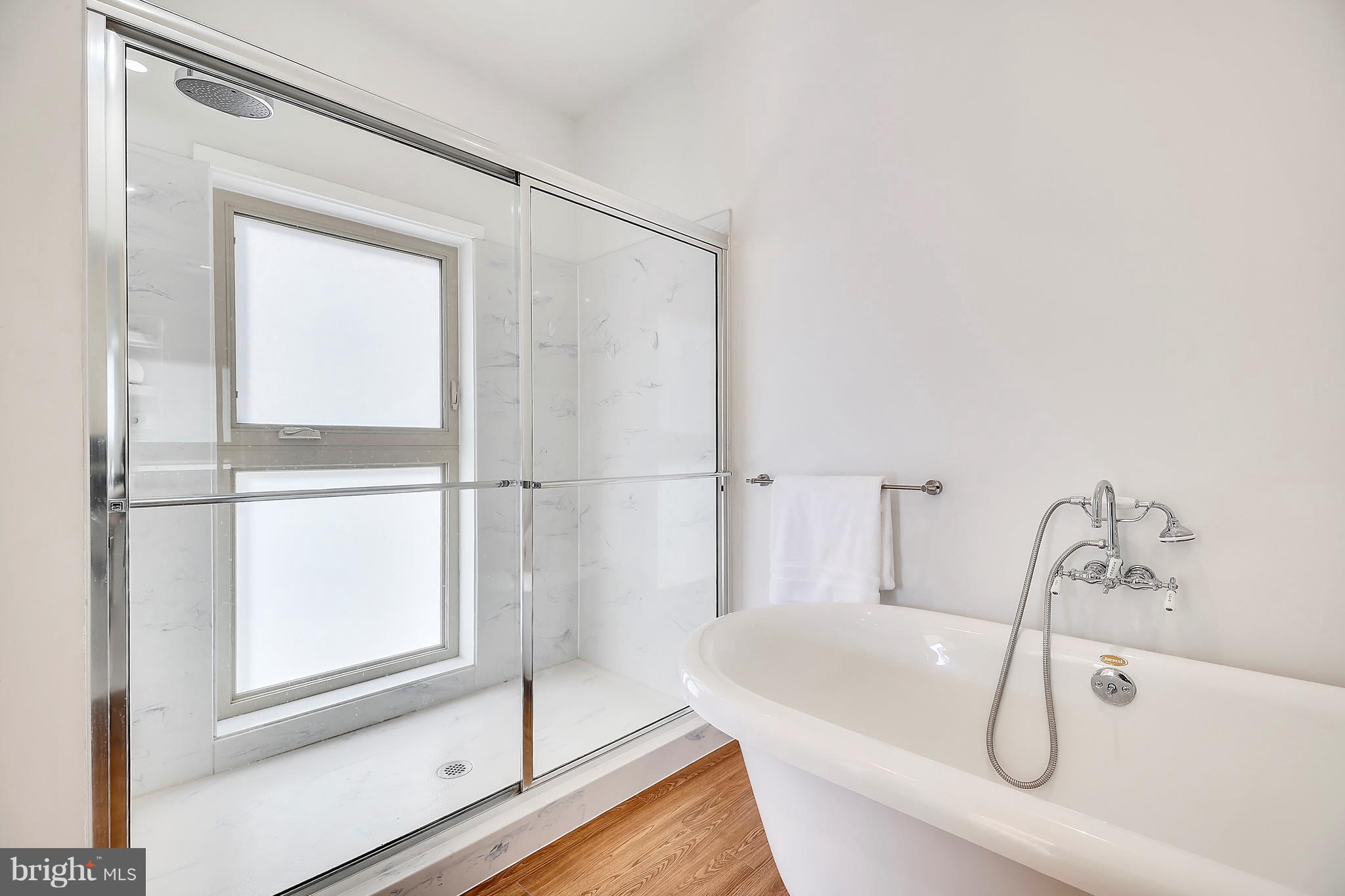 807 Chillum Road Hyattsville, MD 20783 - Photo 16 of 27 Bath (Master)