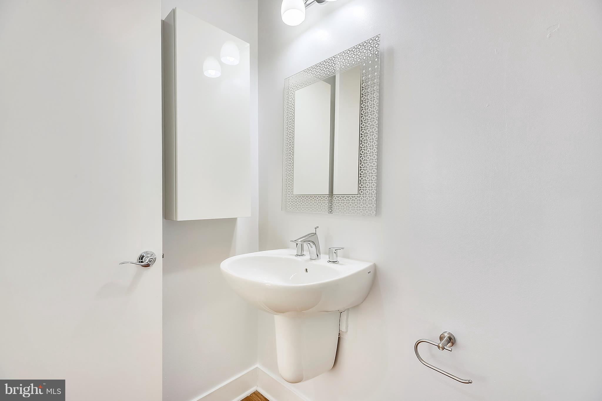 807 Chillum Road Hyattsville, MD 20783 - Photo 21 of 27 Bath