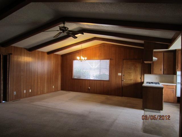 136 West Myrtle Avenue Reedley, CA 93654 - Photo 2 of 20 Gallery Image 2