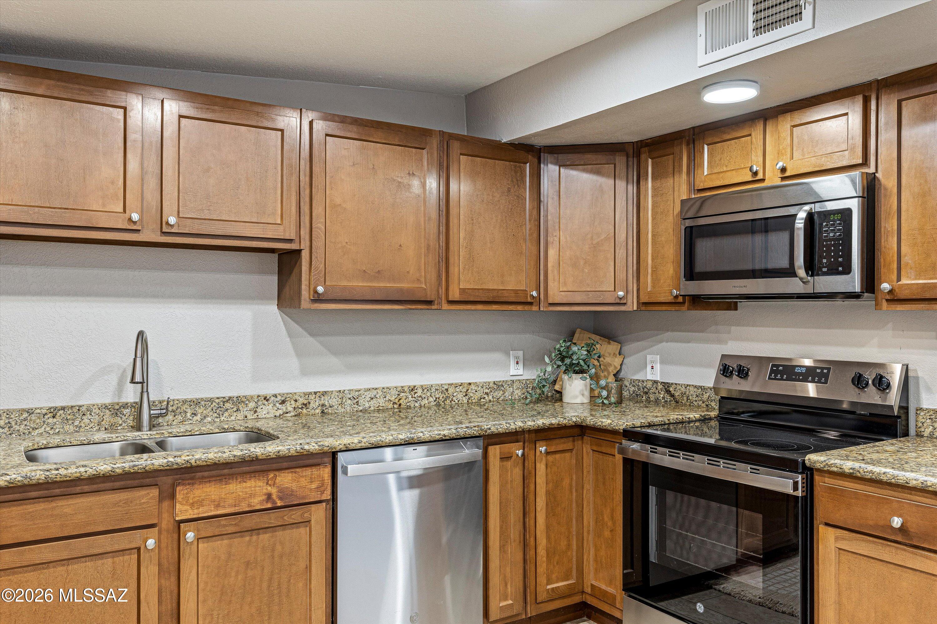 249 West Bilby Road Tucson, AZ 85706 - Photo 9 of 36