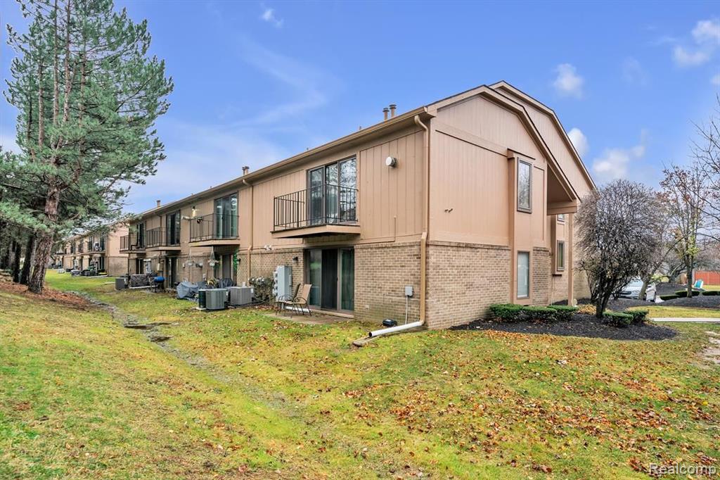 27450 Evergreen Road Lathrup Village, MI 48076 - Photo 14 of 14 Gallery Image 14