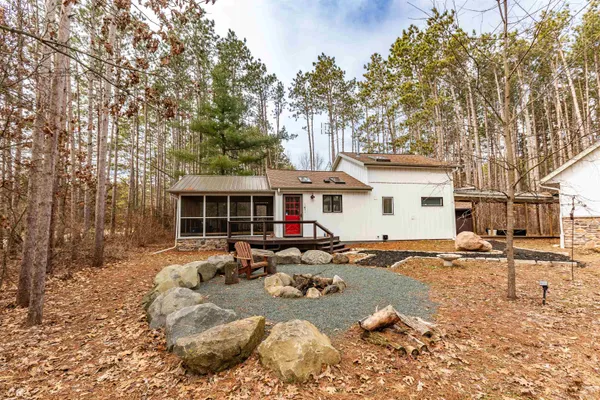 $417,000 | E3988 Martal Way, Spring Green, WI 53588