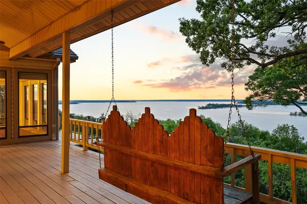 $1,000,000 | 222 Island View Drive, Pottsboro, TX 75076