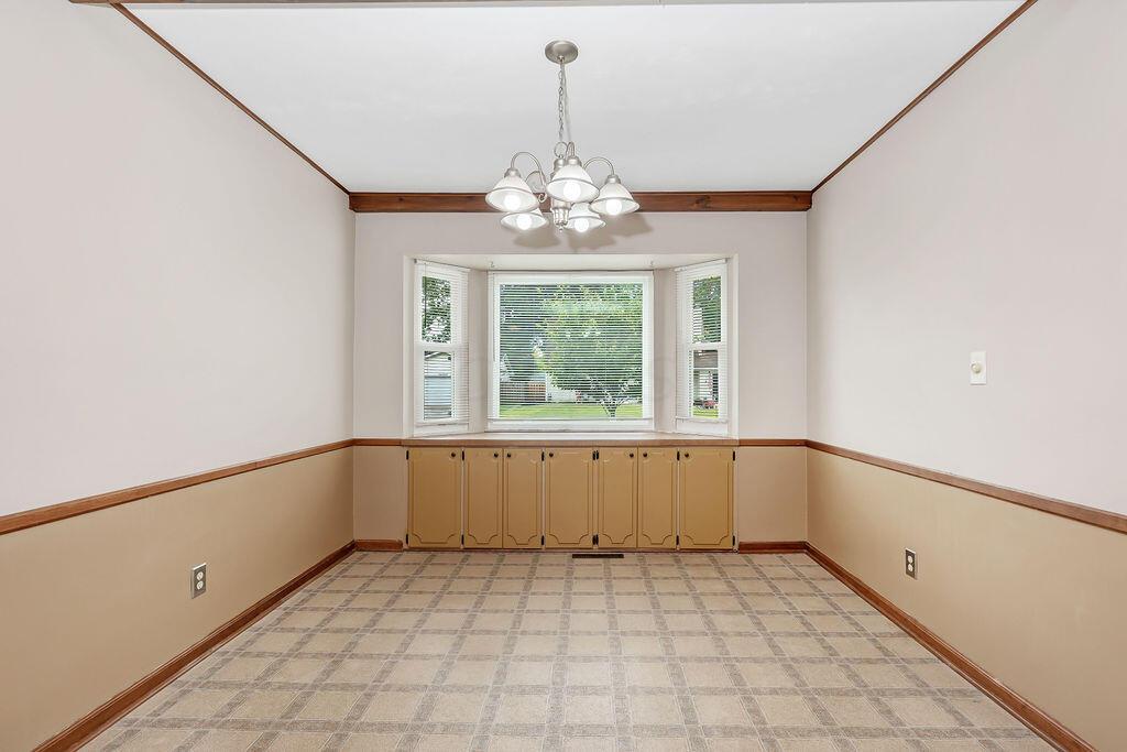 918 Farnham Road Columbus, OH 43220 - Photo 16 of 77 Dining Room