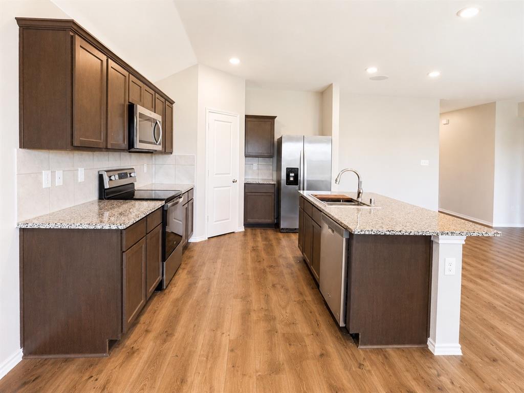 819 Rustic Way Royse City, TX 75189 - Photo 4 of 24