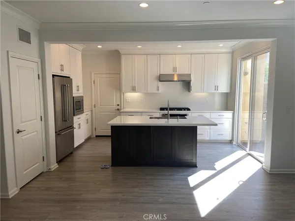 $4,800 | 122 Crescent Moon, Irvine, CA 92602