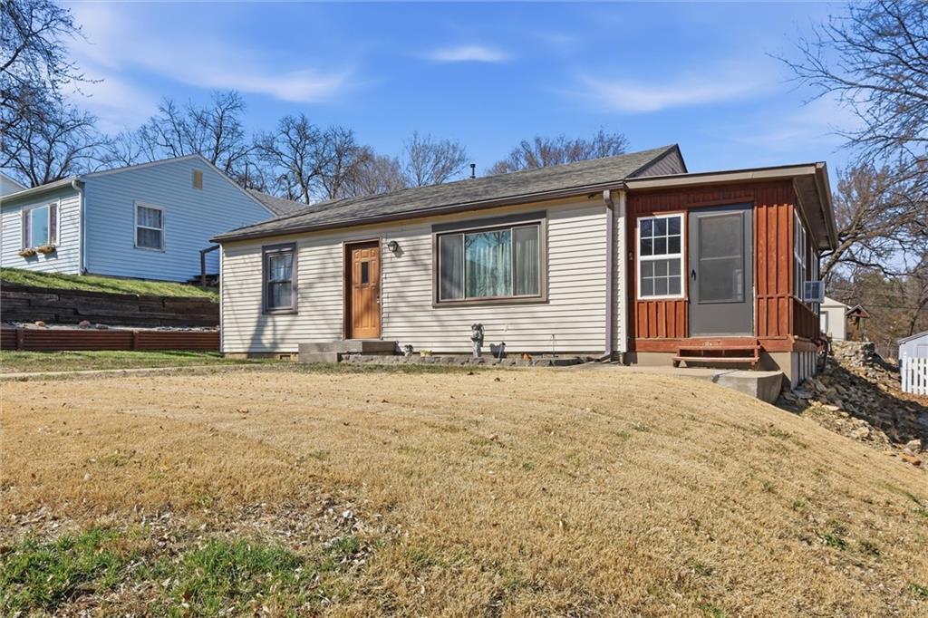 1307 Santa Fe Street Atchison, KS 66002 - Photo 4 of 31